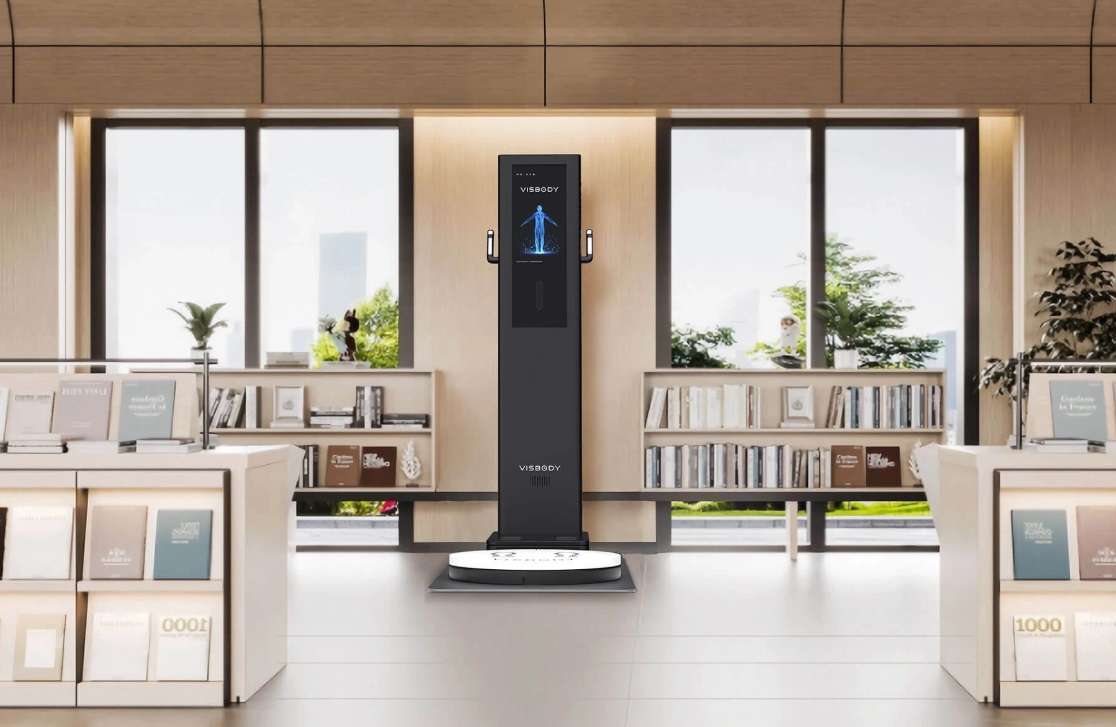 3D智能体态健康分析仪正在为用户进行全身姿势扫描与体态评估。